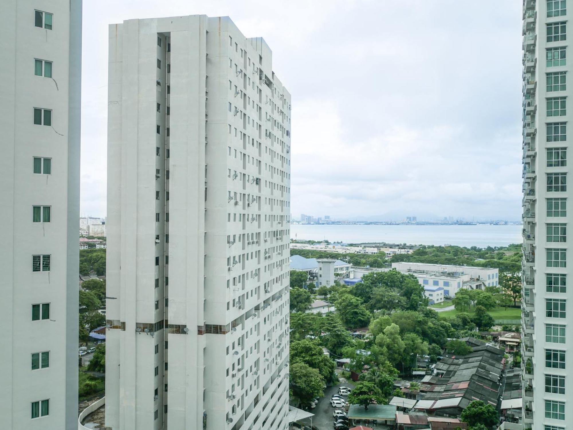 Penang Straits Garden Condominium Georgetown Exterior foto